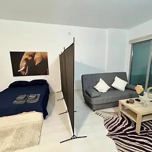 Apartamento De Al Cielo Con Wifi Y Netflix, Madrid